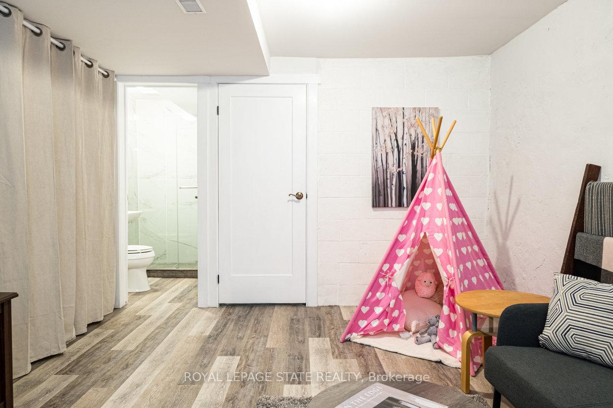 Photo 30 of 396 Charlton Avenue W, Hamilton, Kirkendall — HOMEH