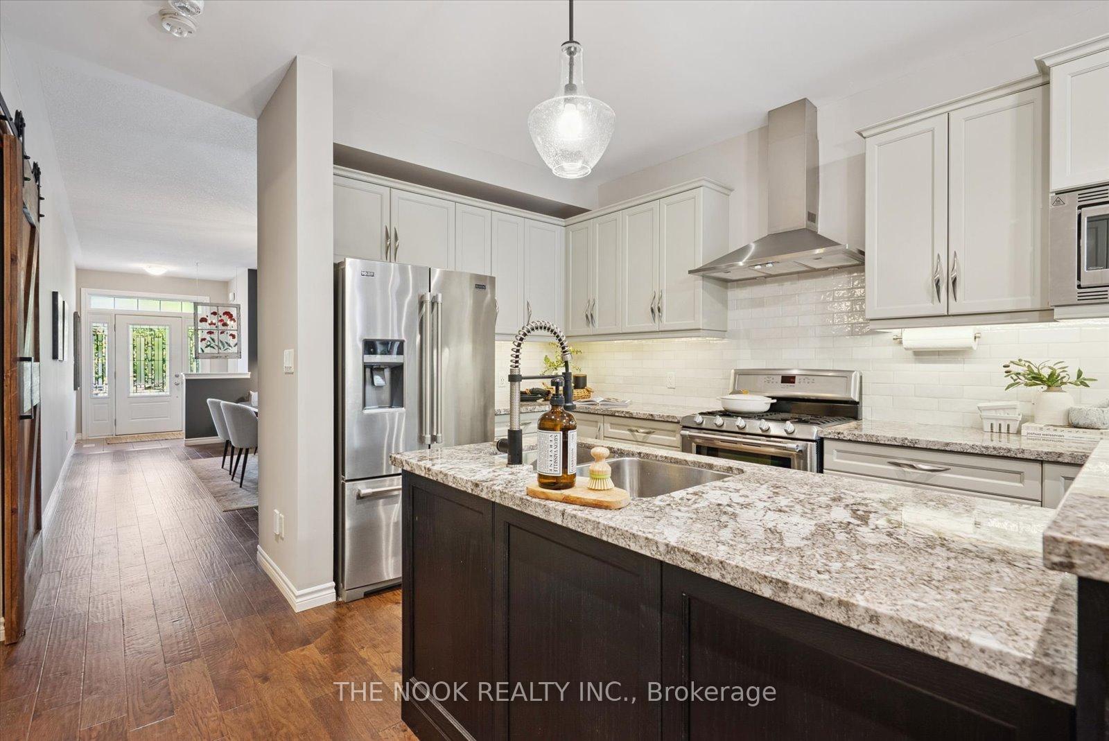 Photo 4 of 18 Mahaffy Place, Clarington, Courtice — HOMEH