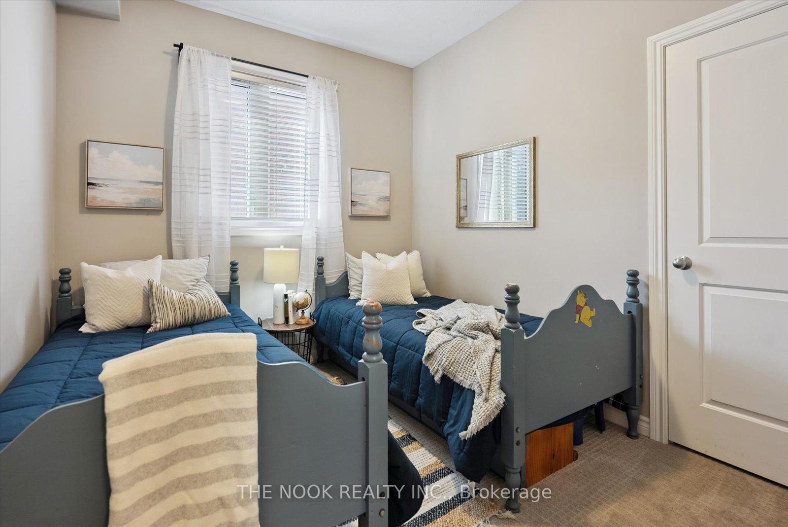 Photo 15 of 18 Mahaffy Place, Clarington, Courtice — HOMEH