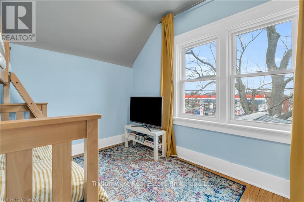Photo 35 of 241 Margaret Avenue, Kitchener — HOMEH