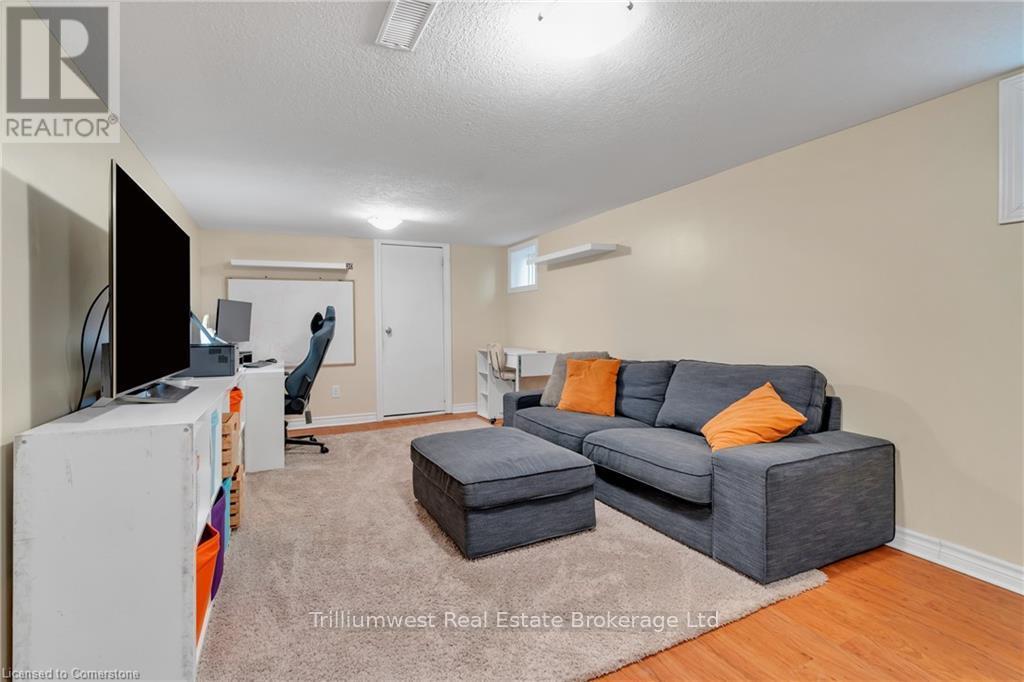 Photo 39 of 241 Margaret Avenue, Kitchener — HOMEH