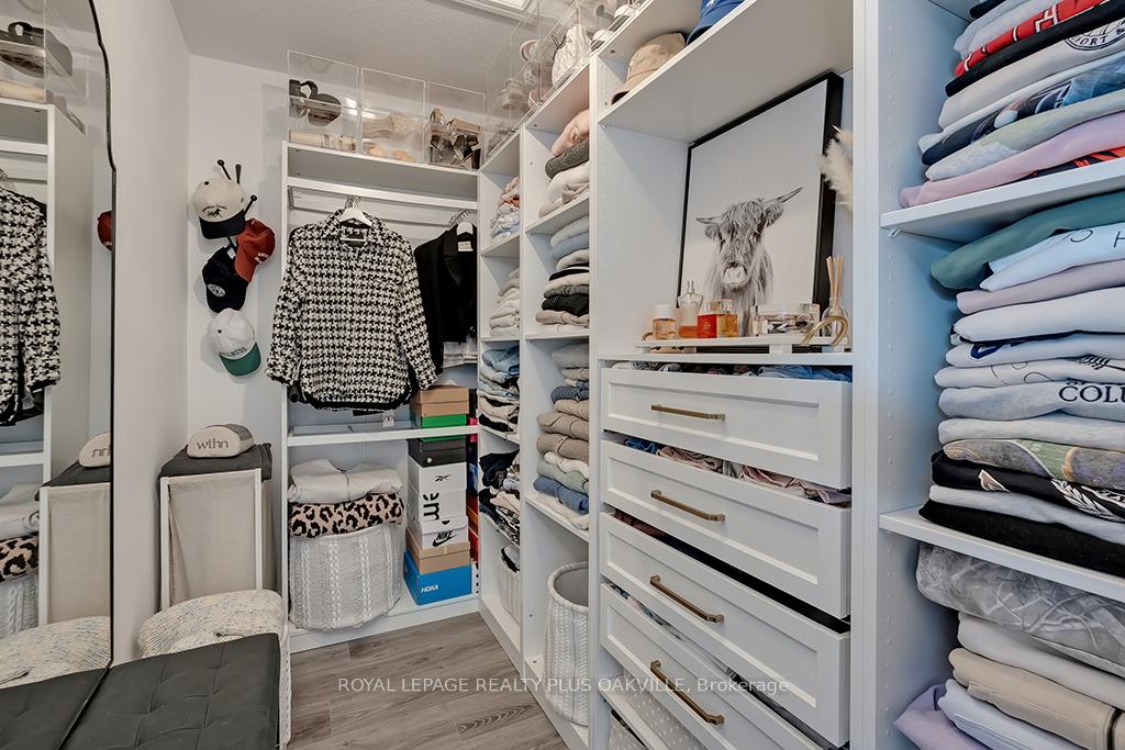 Photo 19 of 136 Mcmonies Drive, Hamilton, Waterdown — HOMEH