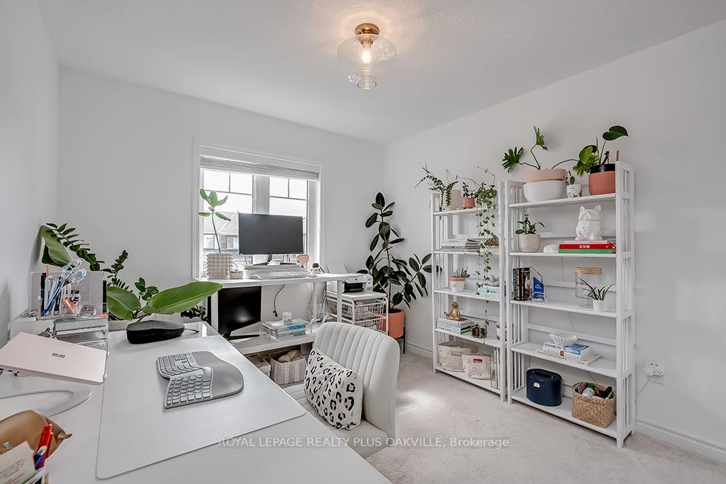 Photo 32 of 136 Mcmonies Drive, Hamilton, Waterdown — HOMEH
