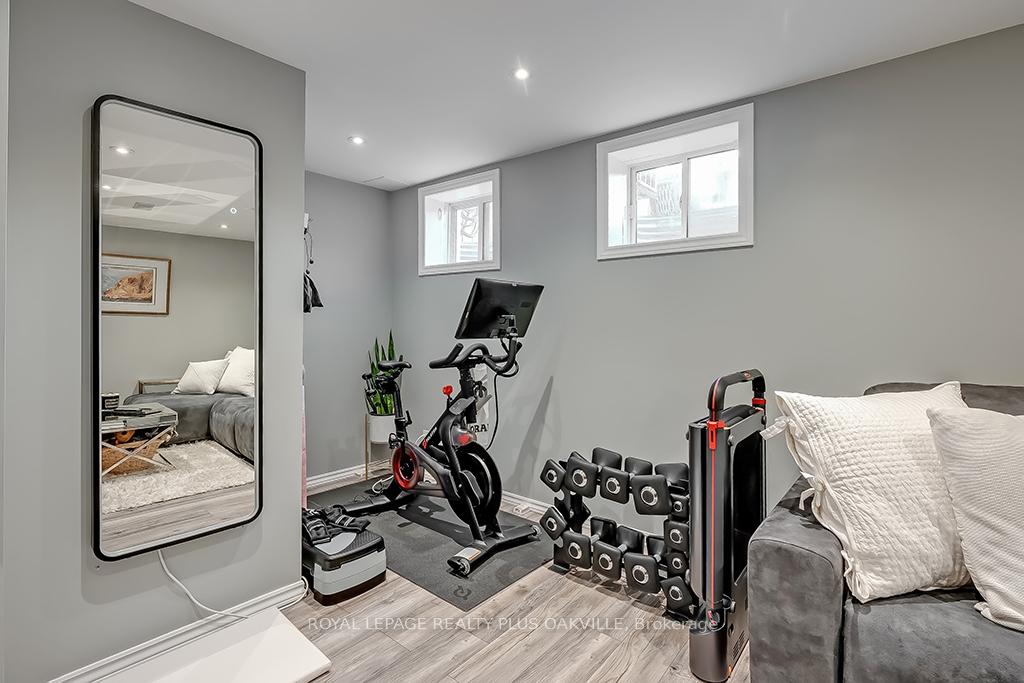Photo 25 of 136 Mcmonies Drive, Hamilton, Waterdown — HOMEH