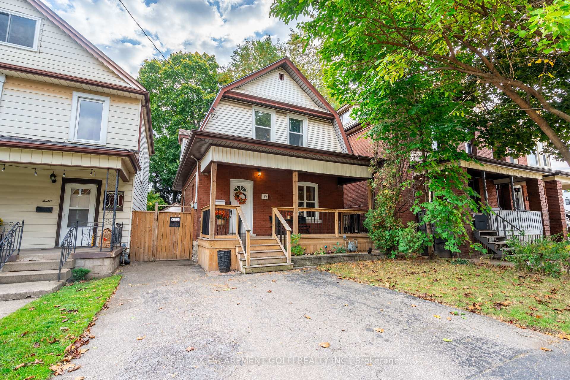 Photo 1 of 10 Belview Avenue, Hamilton, Crown Point — HOMEH