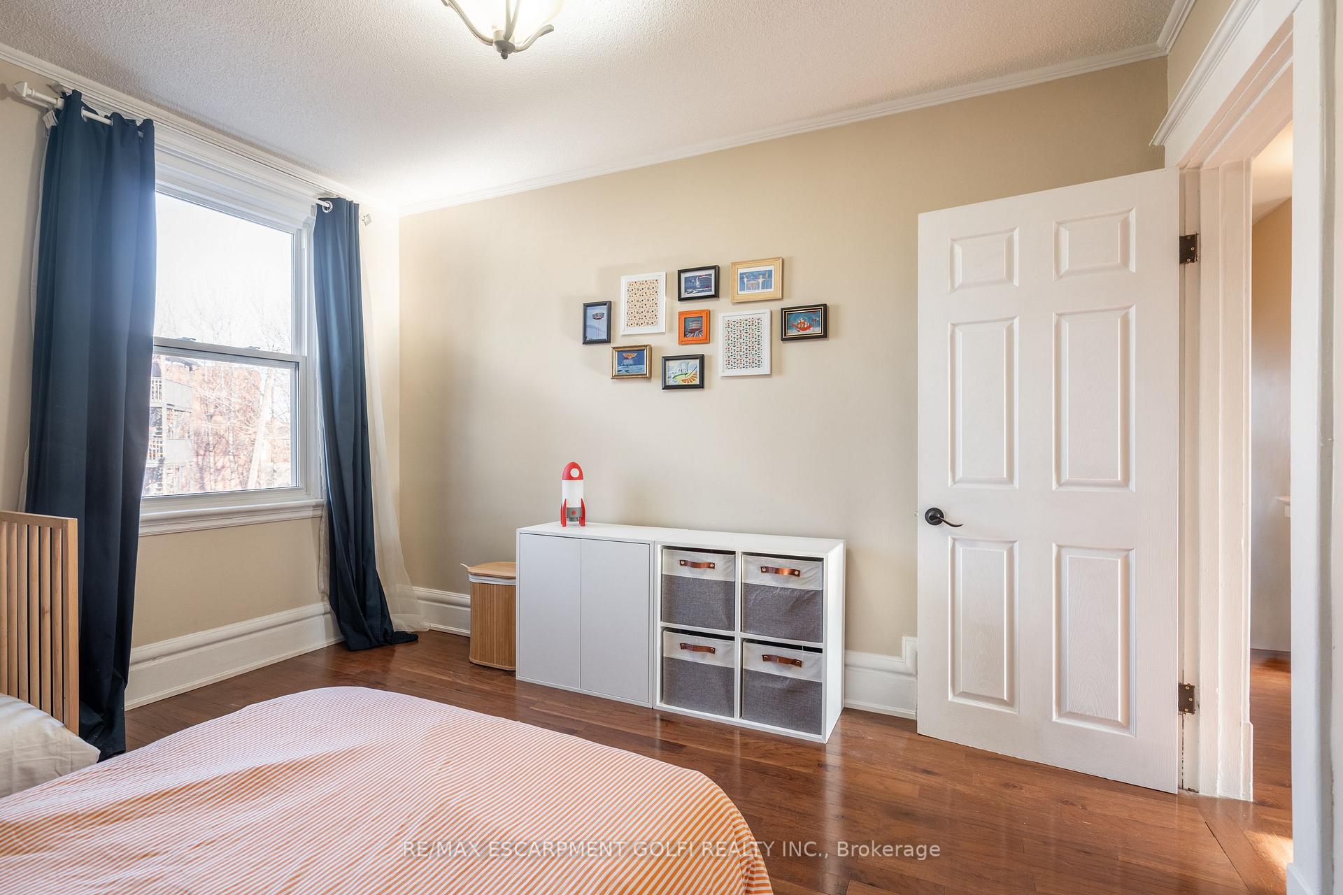 Photo 28 of 10 Belview Avenue, Hamilton, Crown Point — HOMEH