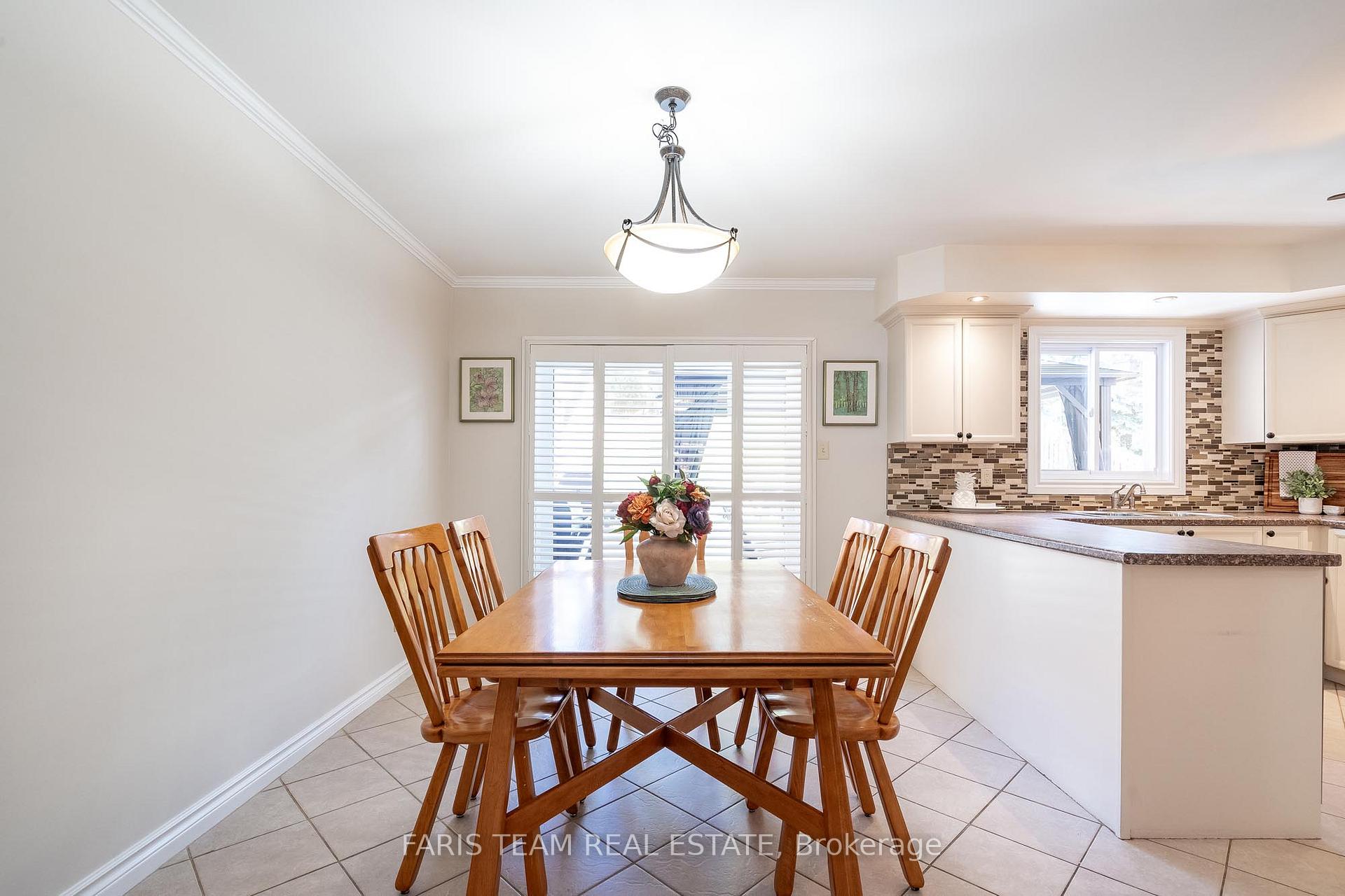 Photo 19 of 110 Chieftain Crescent, Barrie, Allandale Heights — HOMEH