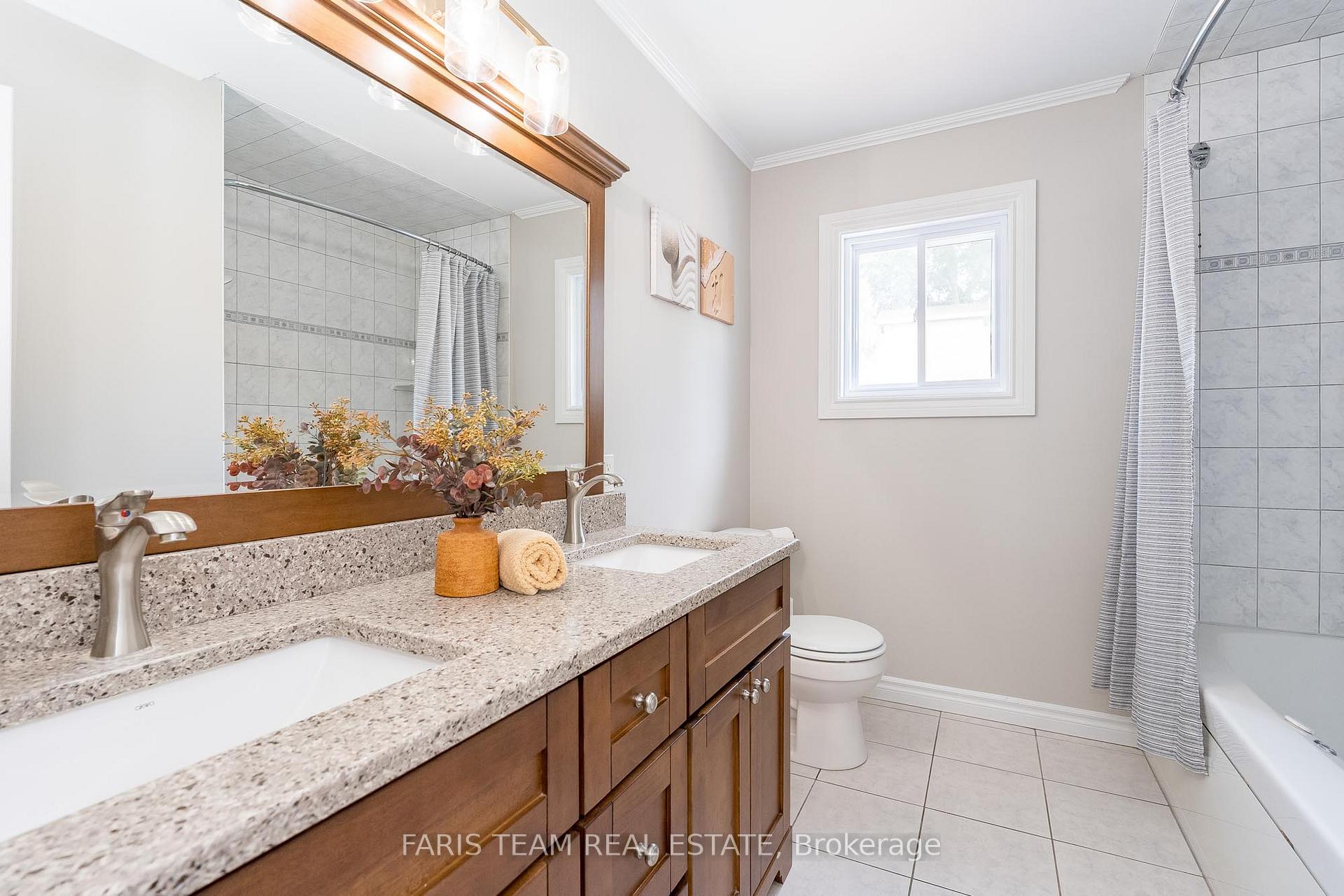 Photo 17 of 110 Chieftain Crescent, Barrie, Allandale Heights — HOMEH