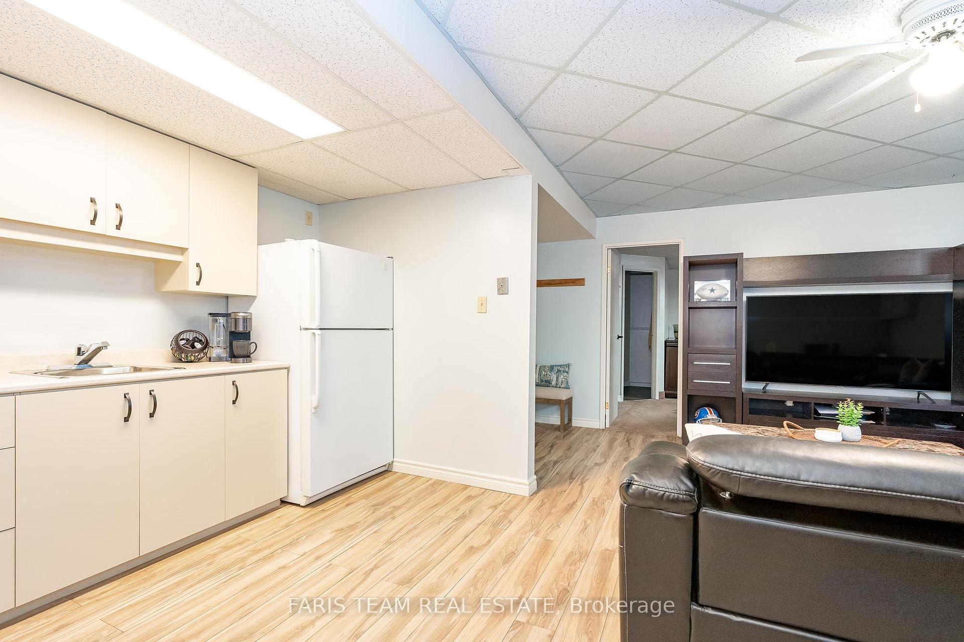 Photo 22 of 110 Chieftain Crescent, Barrie, Allandale Heights — HOMEH