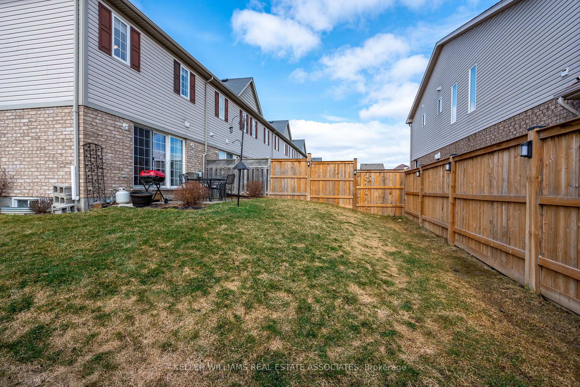 Photo 22 of 515 Beaumont Crescent, Kitchener, Grand River South — HOMEH