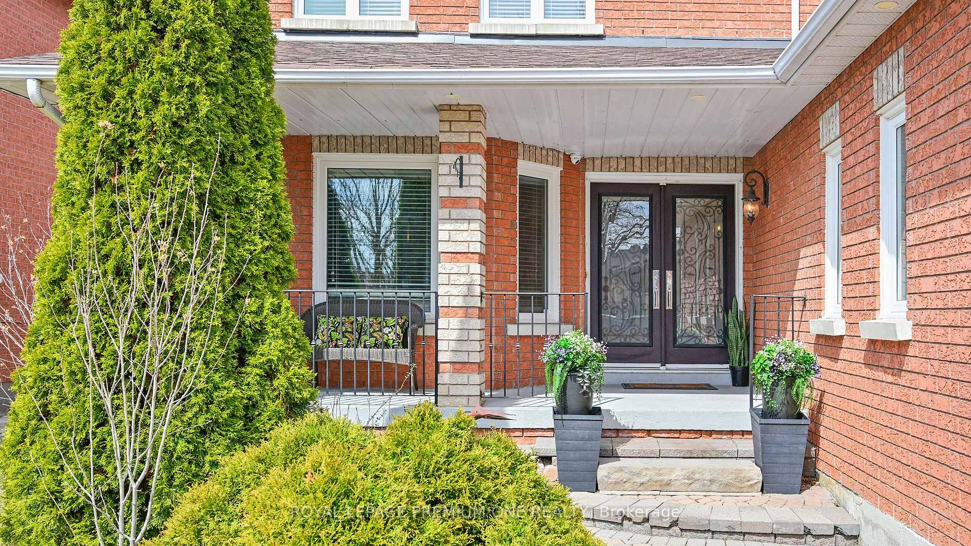 Photo 14 of 117 Cherokee Drive, Vaughan, Maple — HOMEH