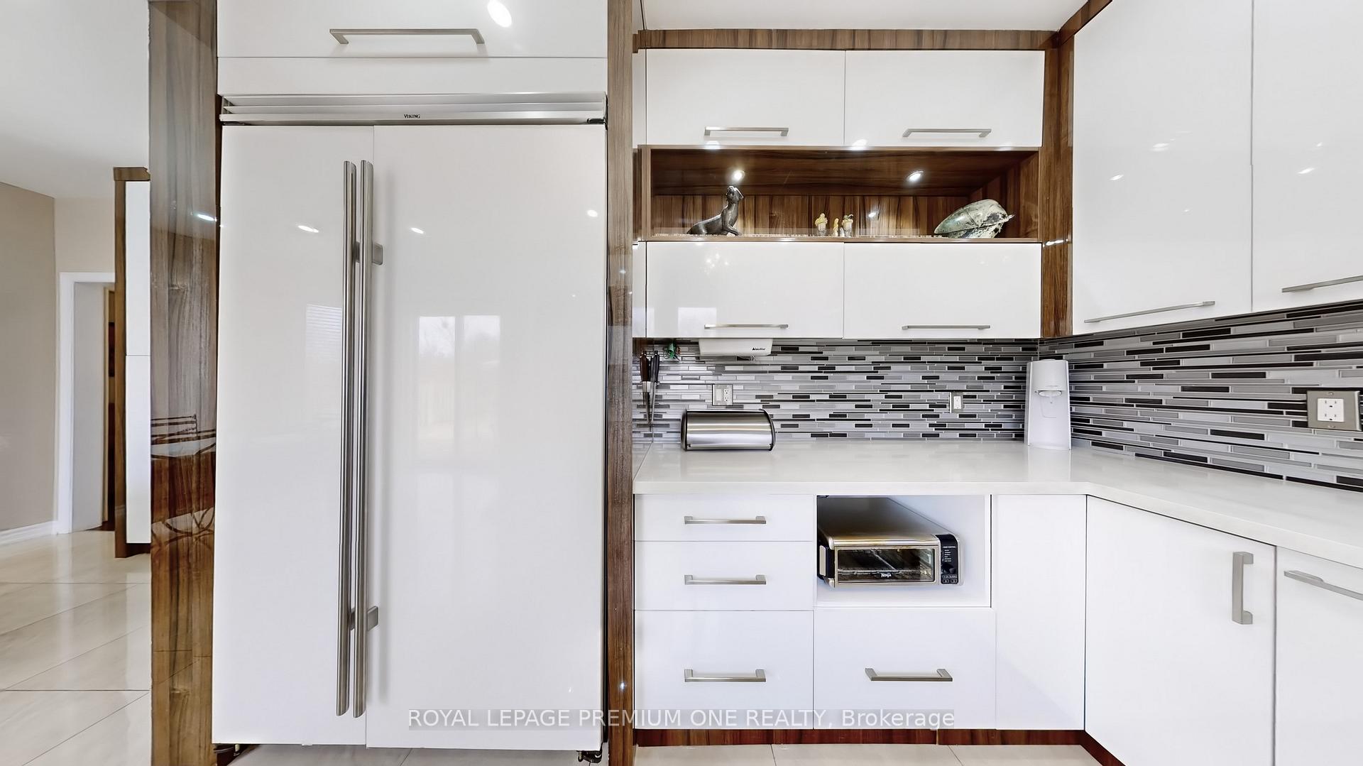 Photo 19 of 117 Cherokee Drive, Vaughan, Maple — HOMEH