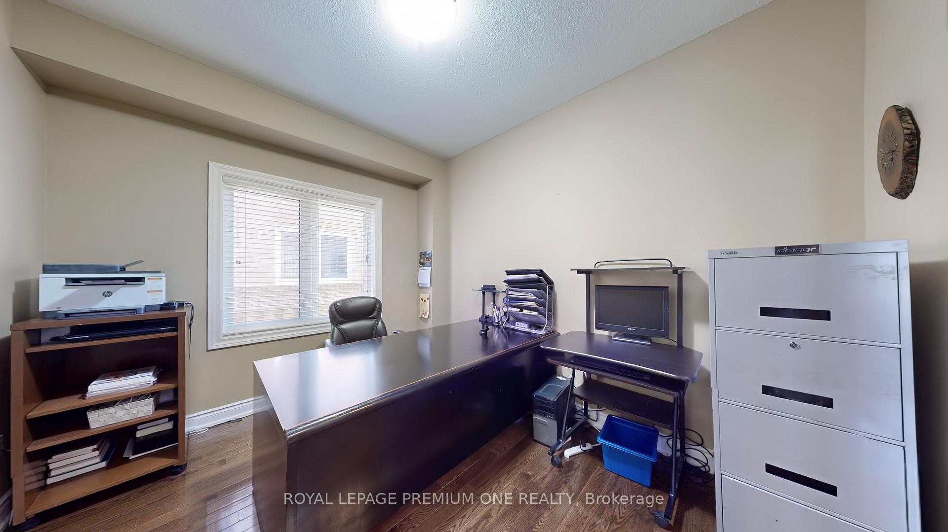 Photo 13 of 117 Cherokee Drive, Vaughan, Maple — HOMEH