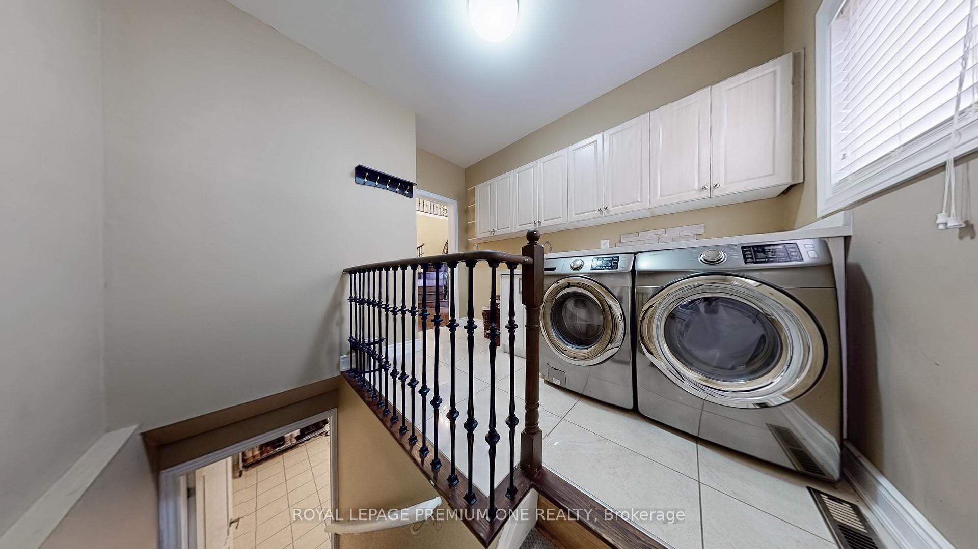 Photo 20 of 117 Cherokee Drive, Vaughan, Maple — HOMEH