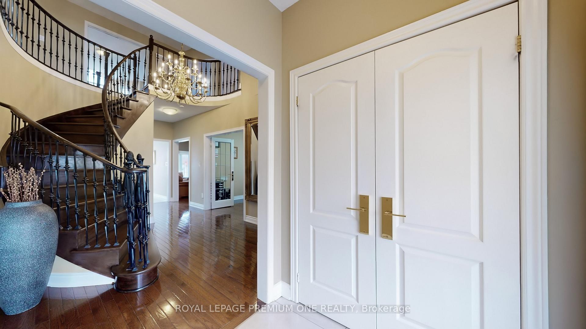 Photo 30 of 117 Cherokee Drive, Vaughan, Maple — HOMEH