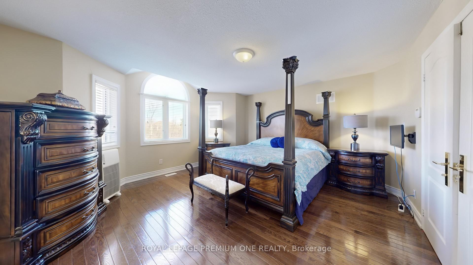 Photo 22 of 117 Cherokee Drive, Vaughan, Maple — HOMEH
