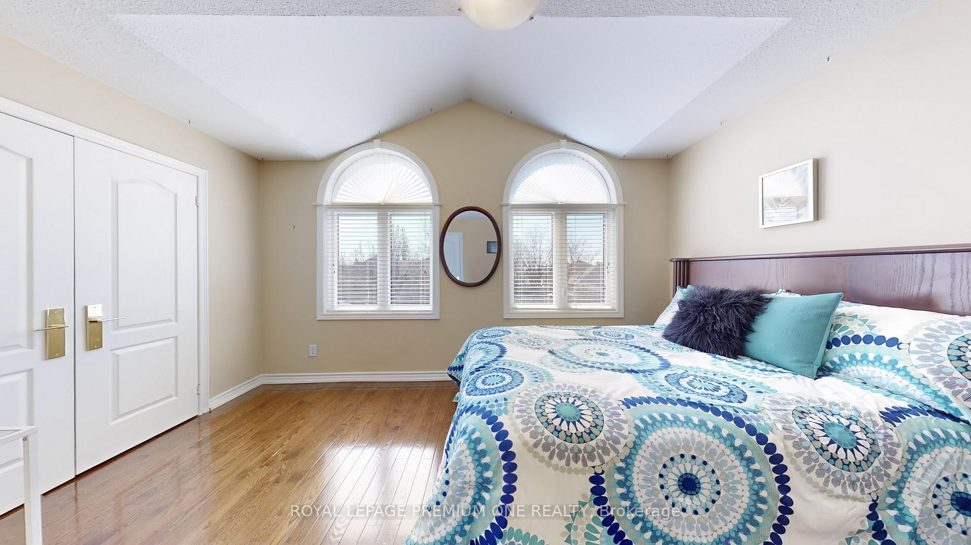 Photo 27 of 117 Cherokee Drive, Vaughan, Maple — HOMEH