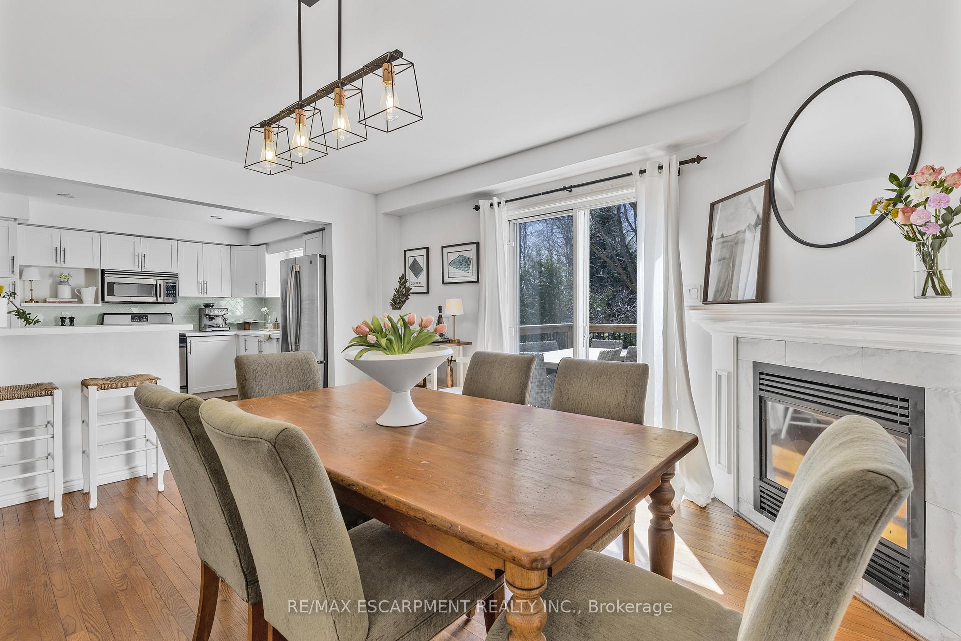 Photo 12 of 51 Duncan Avenue, Hamilton, Waterdown — HOMEH