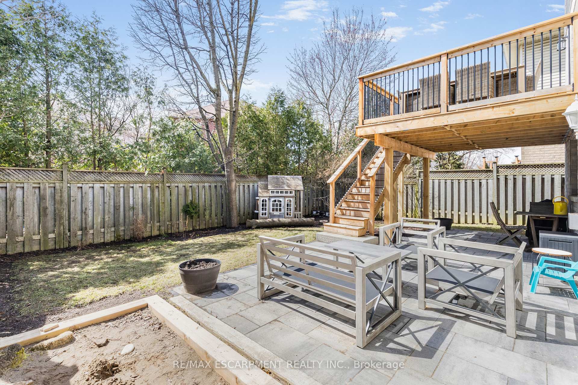 Photo 21 of 51 Duncan Avenue, Hamilton, Waterdown — HOMEH