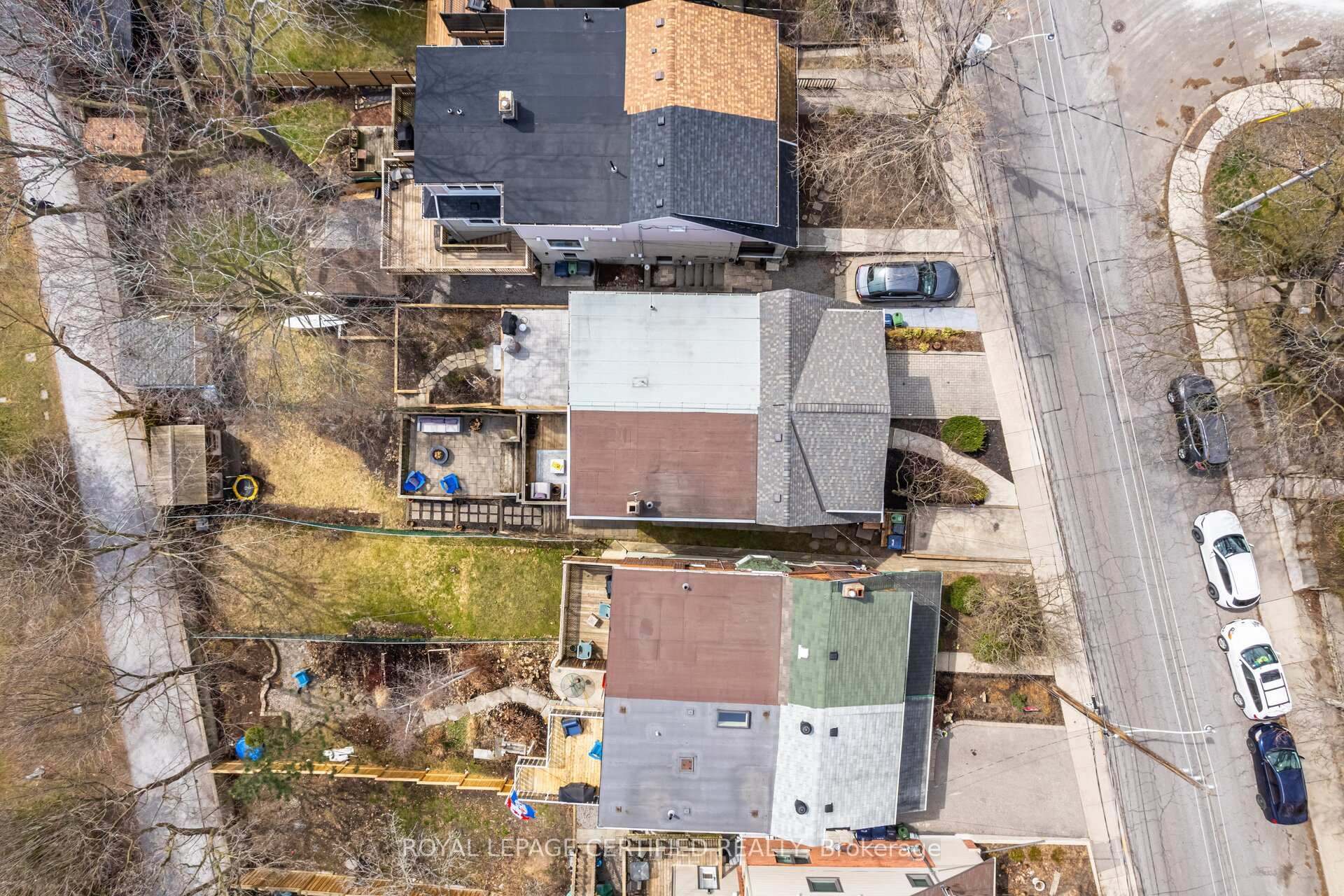 Photo 8 of 245 Eastwood Road, Toronto, Woodbine Corridor — HOMEH