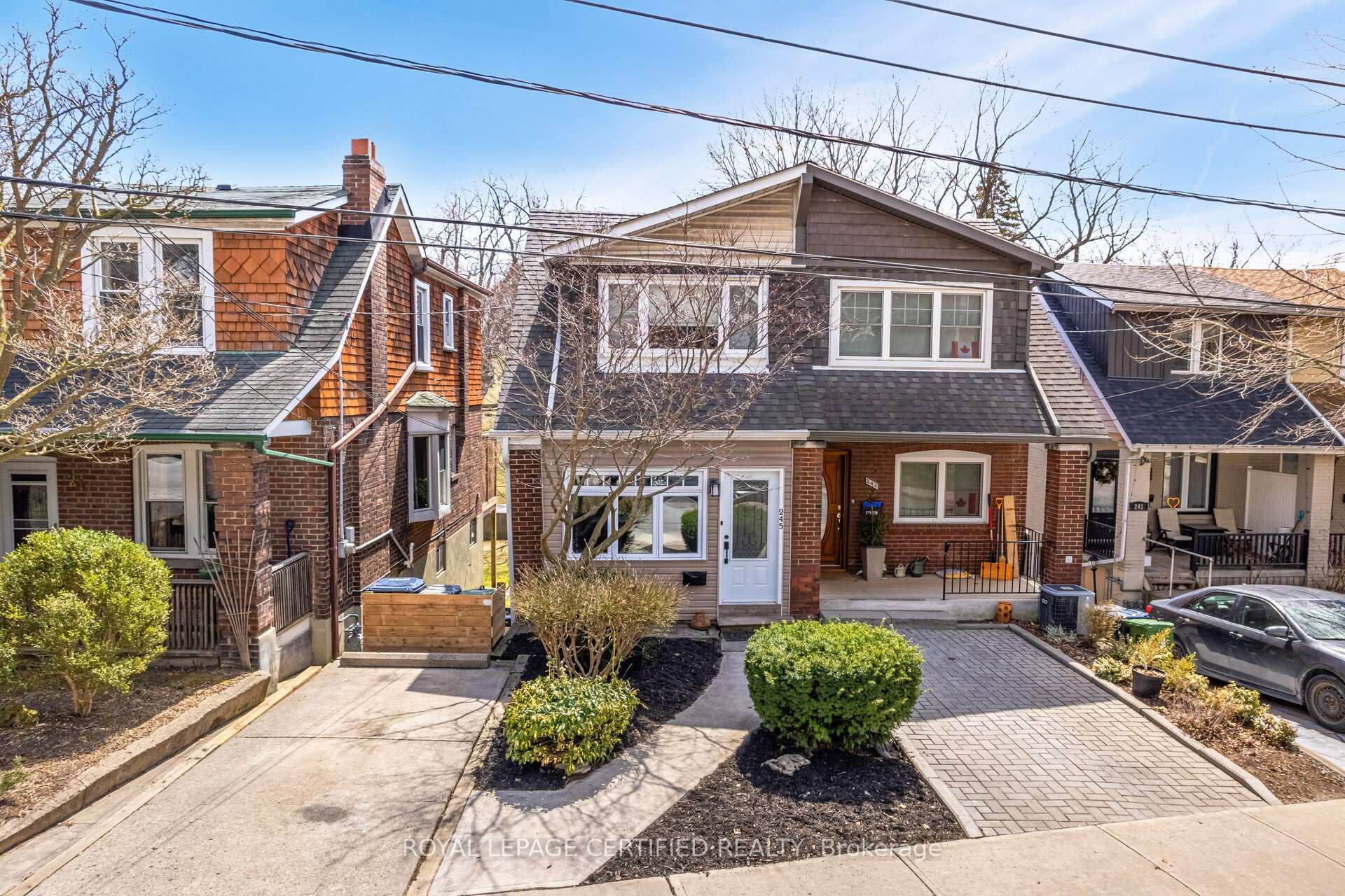 Photo 20 of 245 Eastwood Road, Toronto, Woodbine Corridor — HOMEH