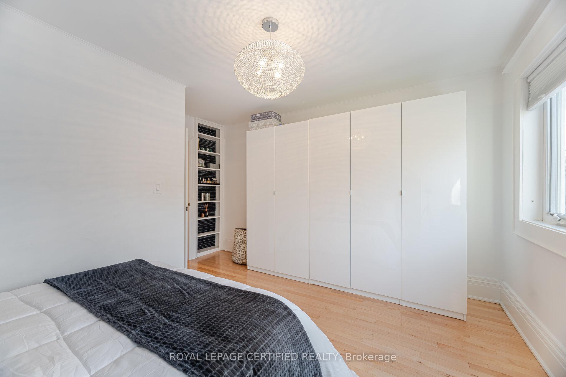 Photo 26 of 245 Eastwood Road, Toronto, Woodbine Corridor — HOMEH