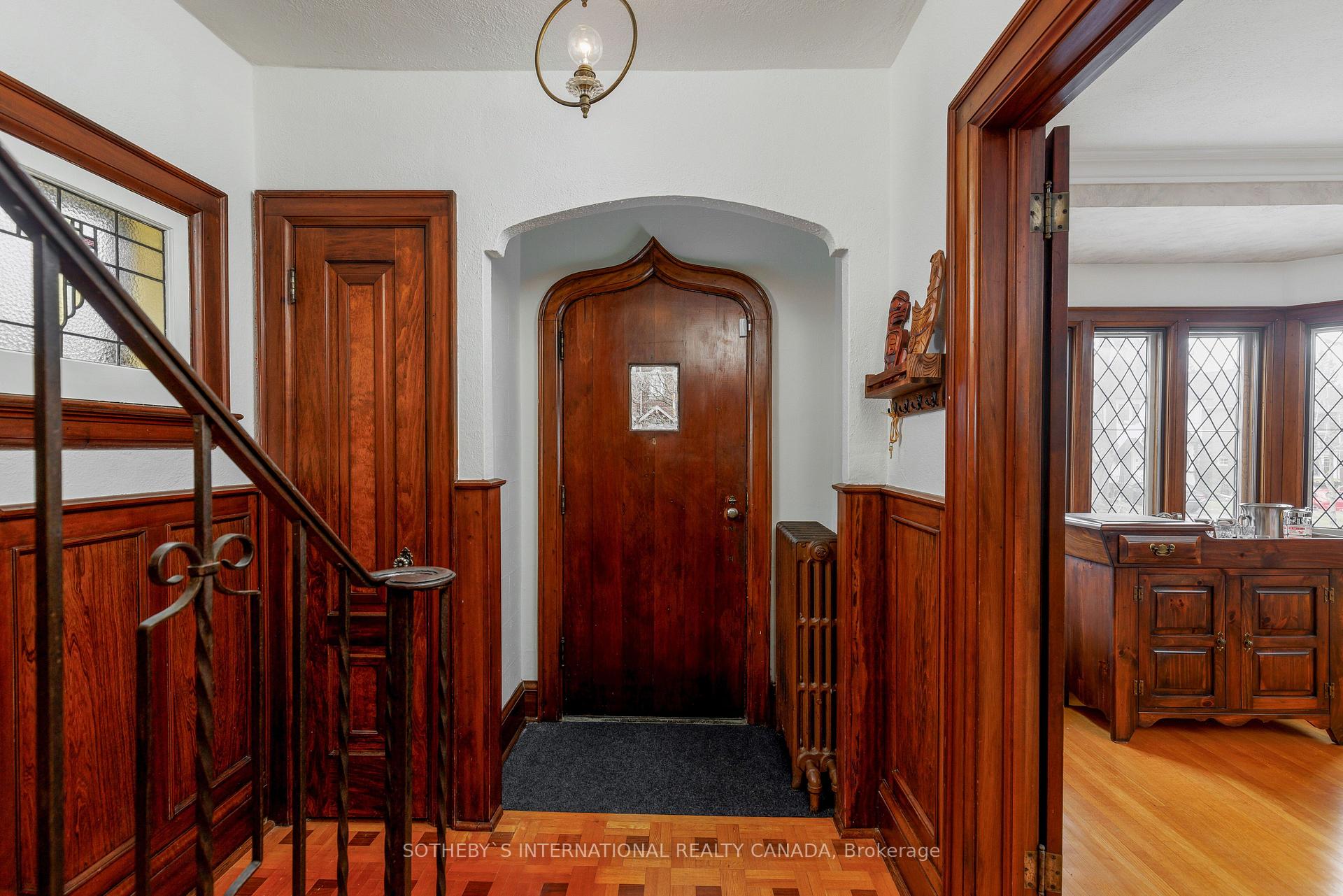 Photo 9 of 61 Rumsey Road, Toronto, Leaside — HOMEH