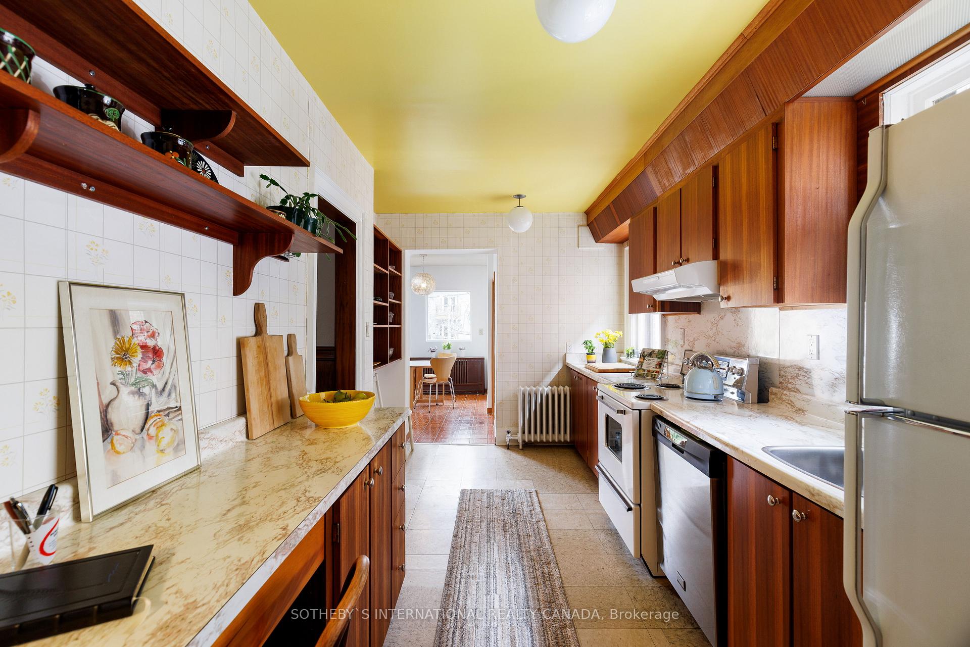 Photo 4 of 61 Rumsey Road, Toronto, Leaside — HOMEH