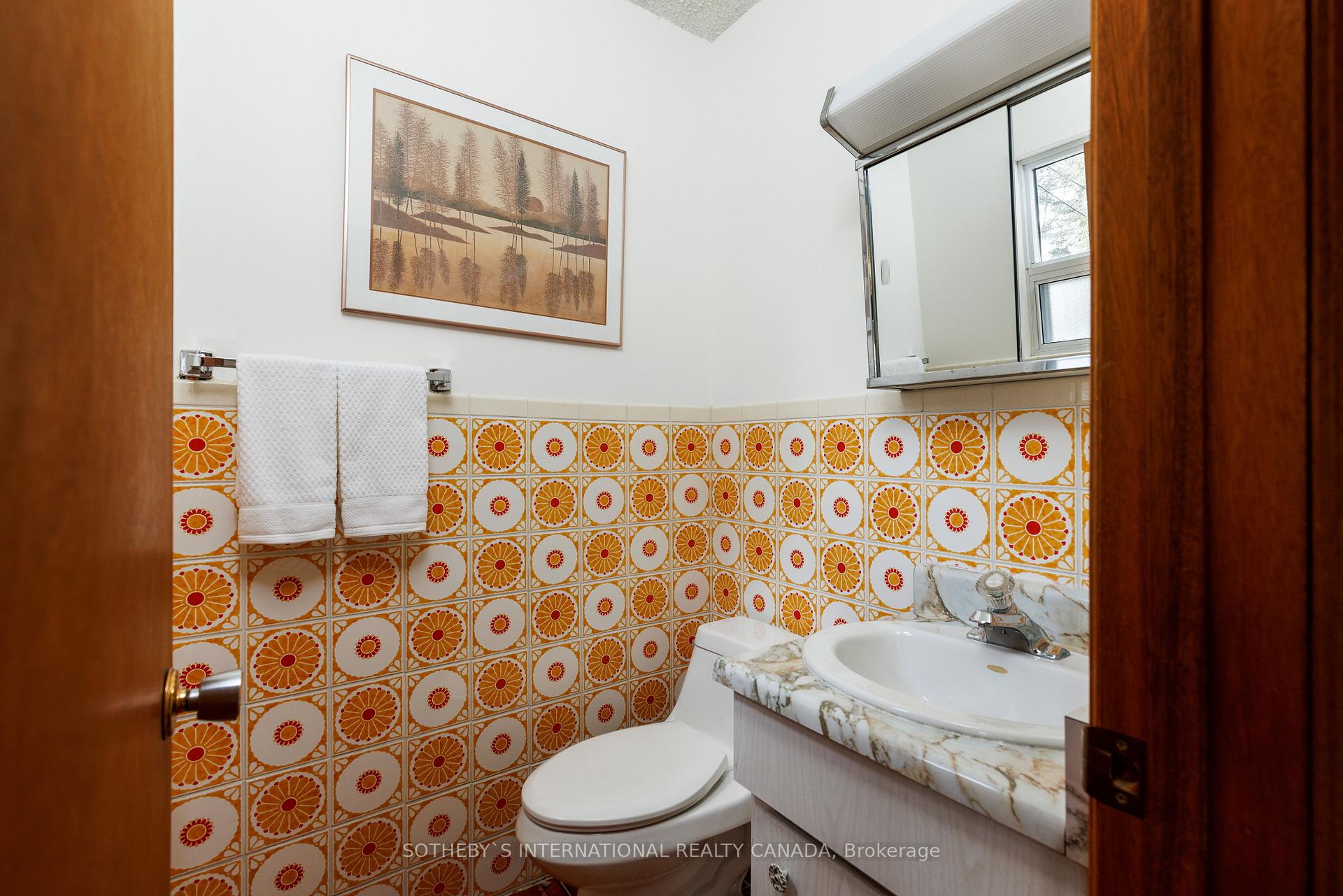 Photo 6 of 61 Rumsey Road, Toronto, Leaside — HOMEH