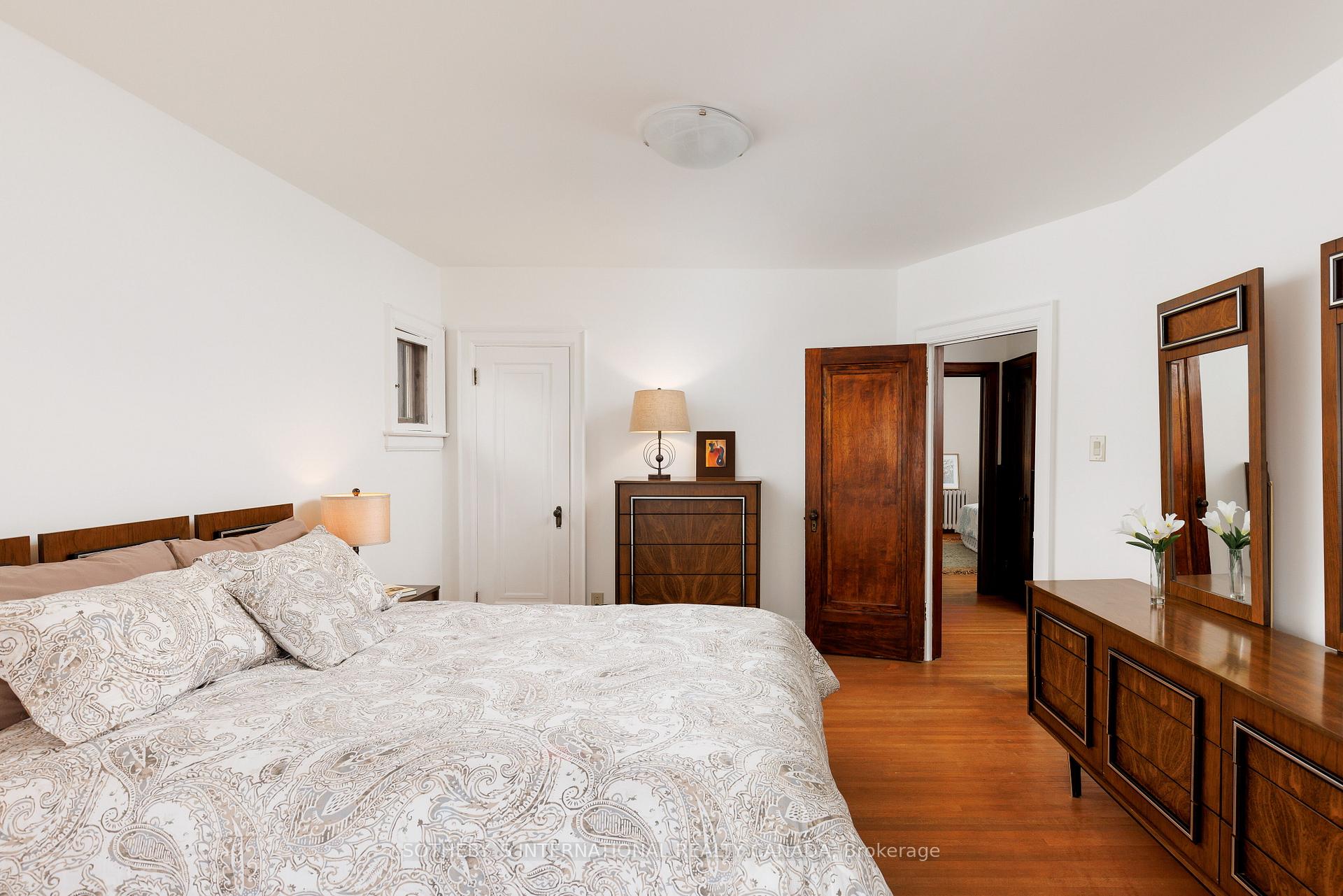 Photo 7 of 61 Rumsey Road, Toronto, Leaside — HOMEH