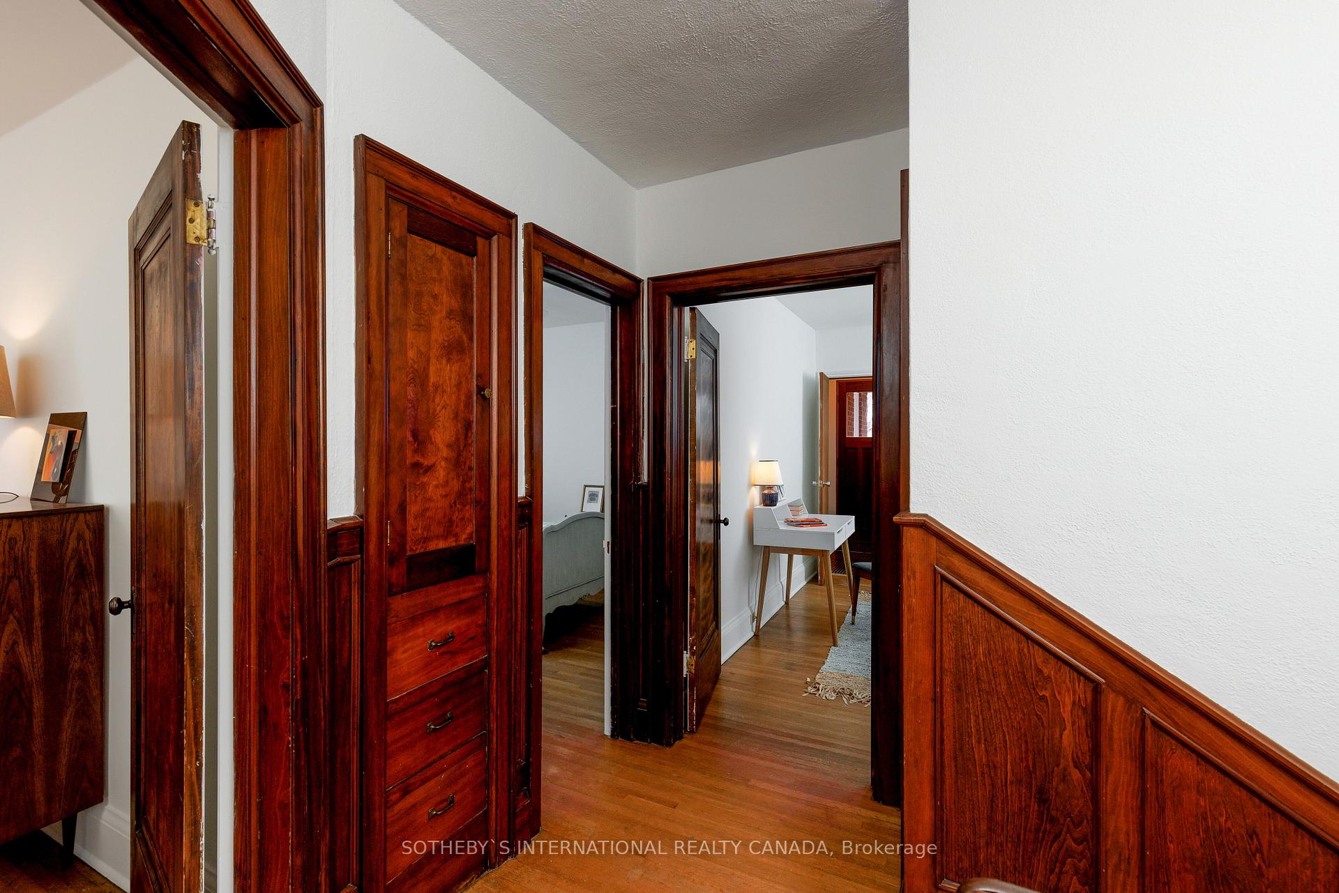 Photo 17 of 61 Rumsey Road, Toronto, Leaside — HOMEH