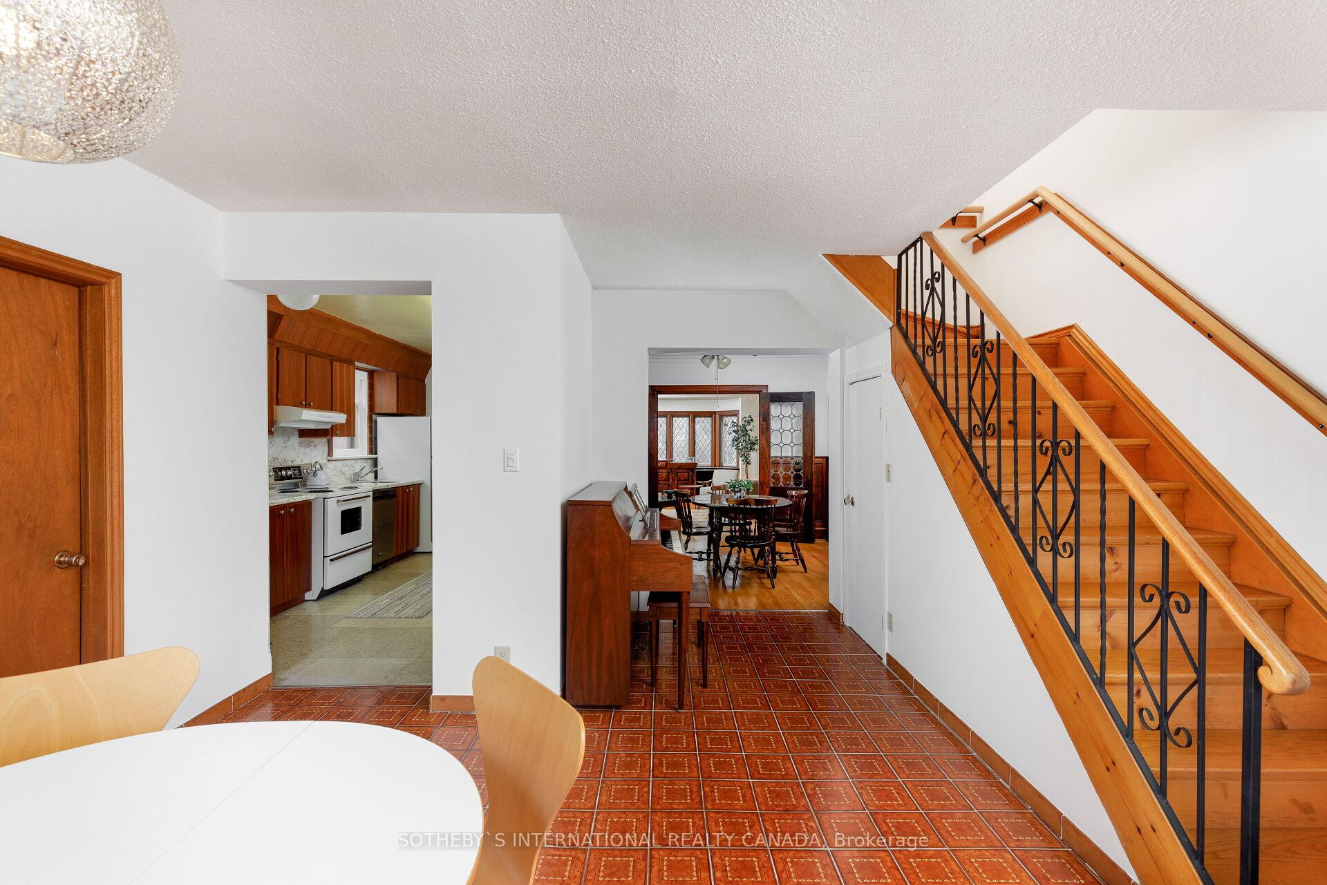 Photo 32 of 61 Rumsey Road, Toronto, Leaside — HOMEH