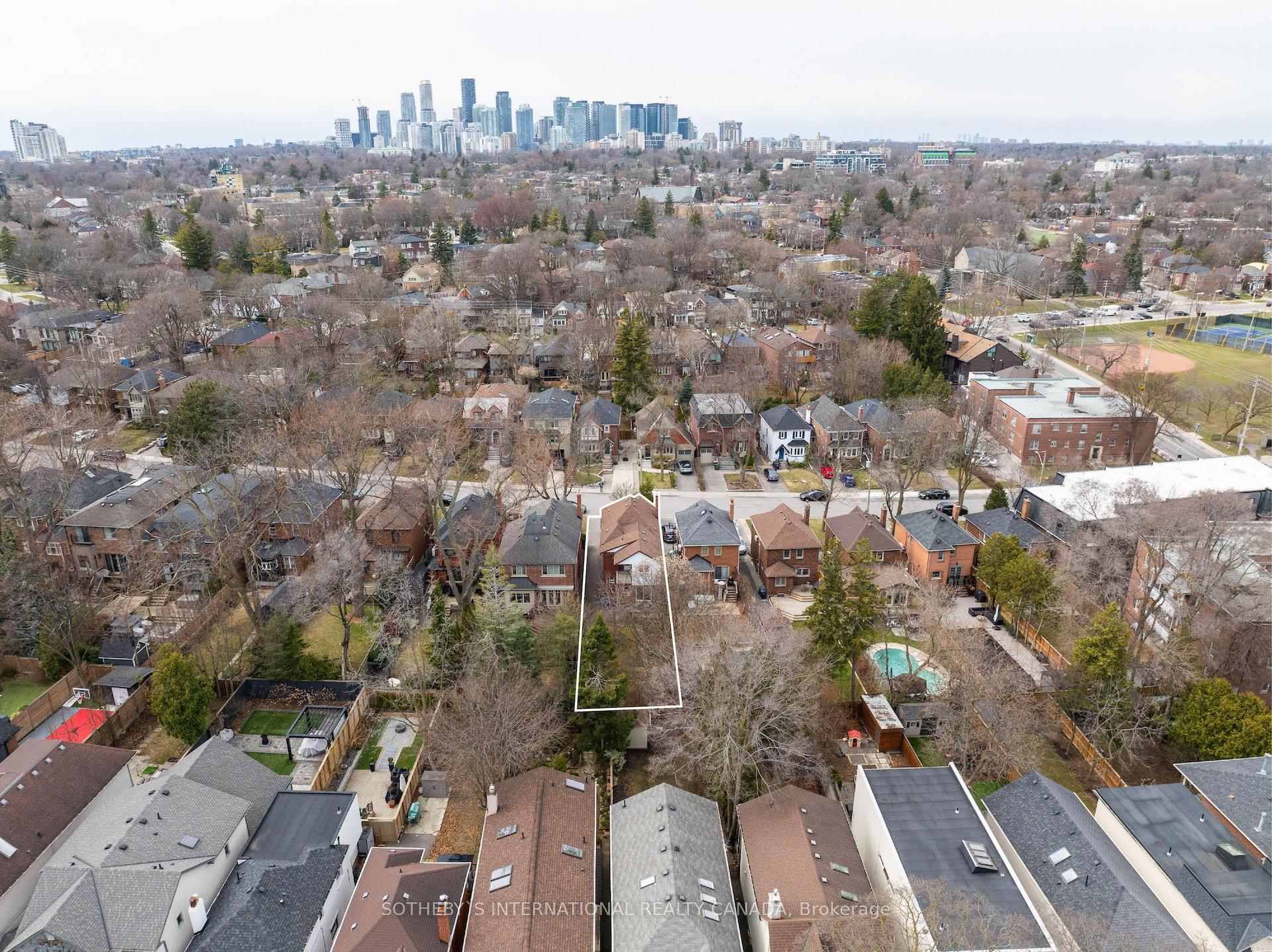 Photo 20 of 61 Rumsey Road, Toronto, Leaside — HOMEH