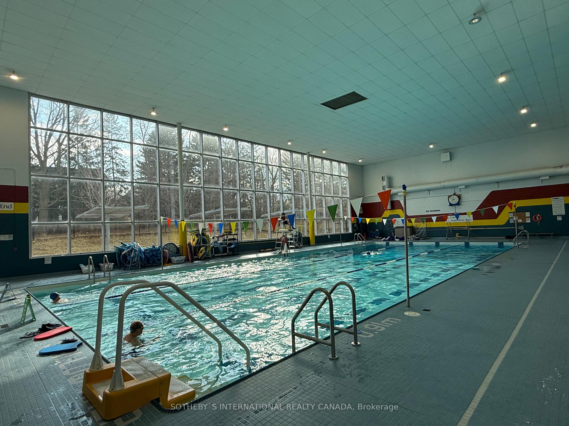 Photo 21 of 61 Rumsey Road, Toronto, Leaside — HOMEH