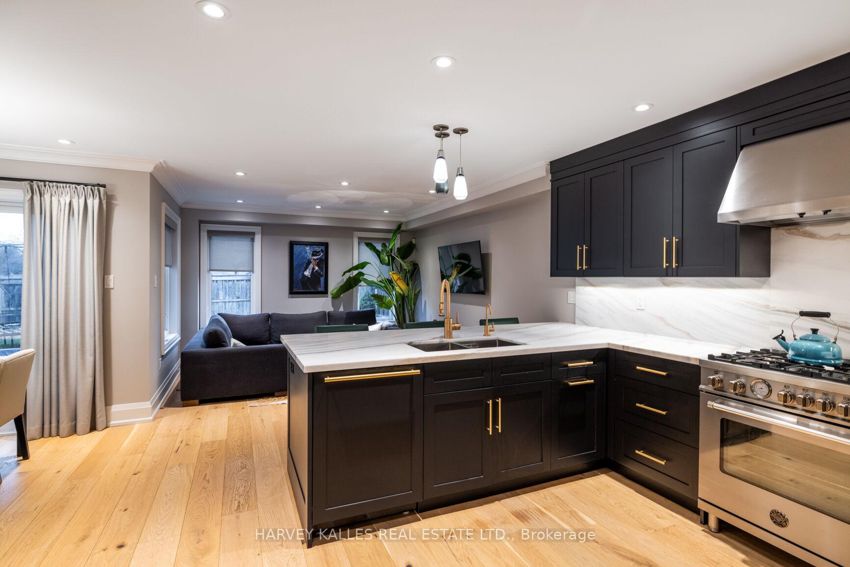 Photo 27 of 131 Chayna Crescent, Vaughan, Patterson — HOMEH
