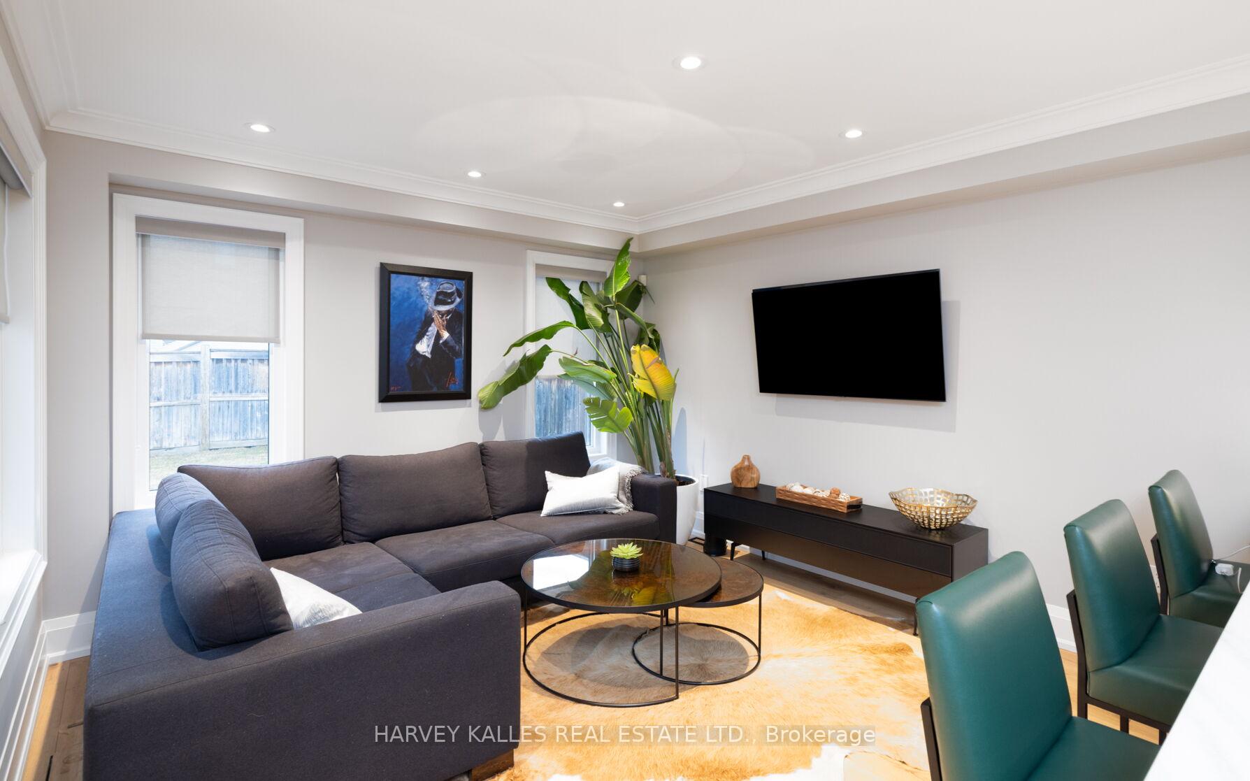Photo 7 of 131 Chayna Crescent, Vaughan, Patterson — HOMEH