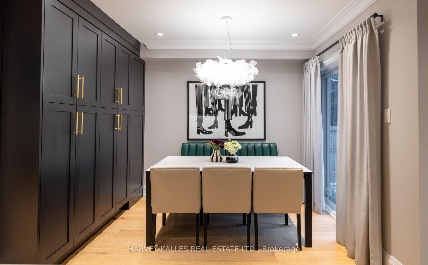Photo 5 of 131 Chayna Crescent, Vaughan, Patterson — HOMEH