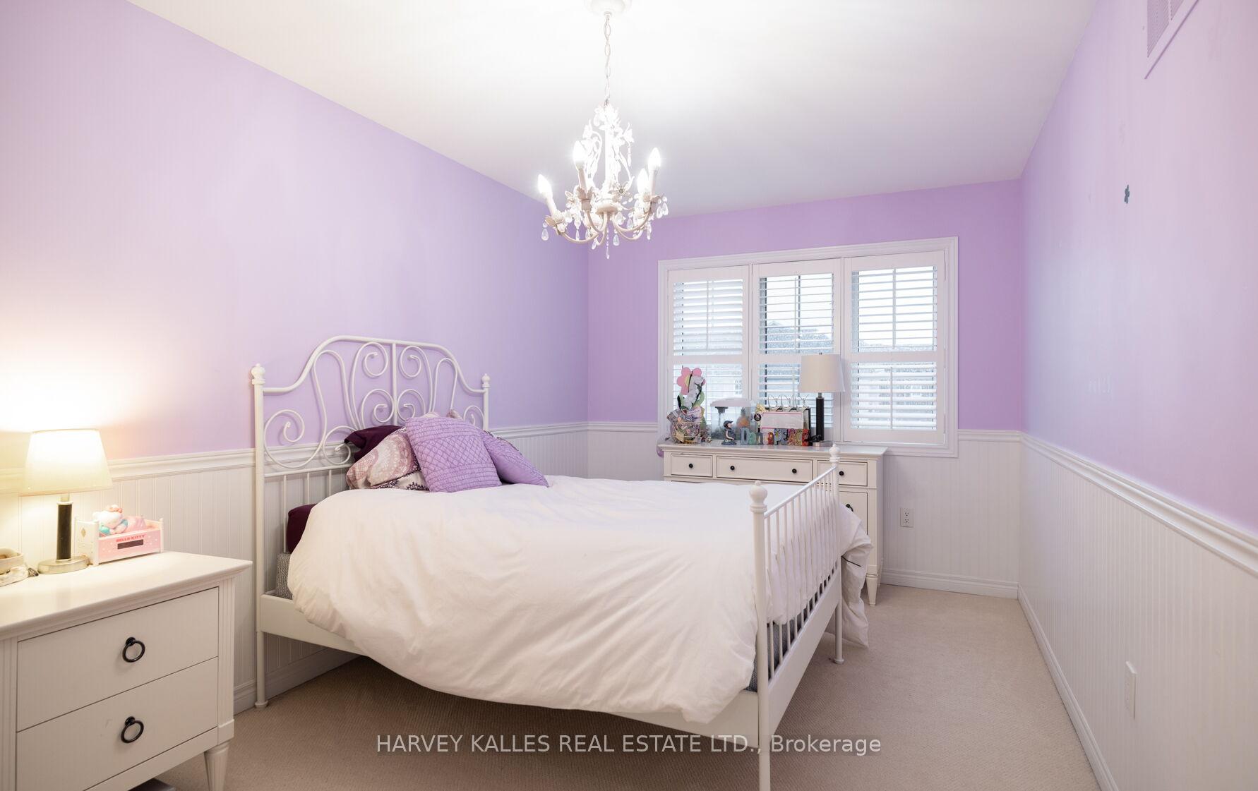 Photo 9 of 131 Chayna Crescent, Vaughan, Patterson — HOMEH