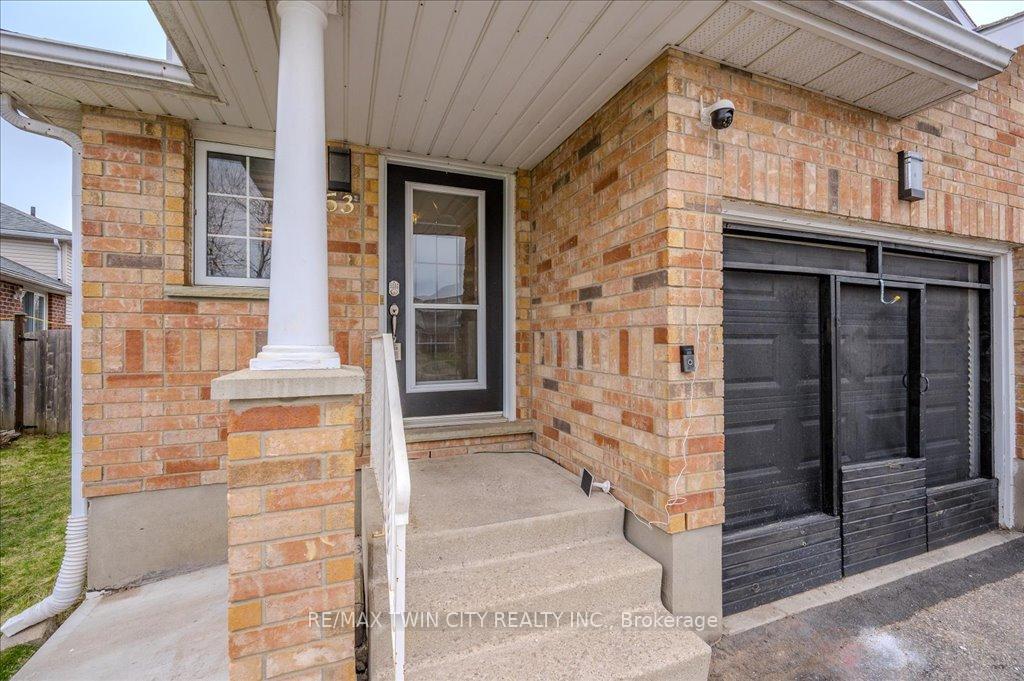 Photo 12 of 53 Hackberry Street, Kitchener — HOMEH
