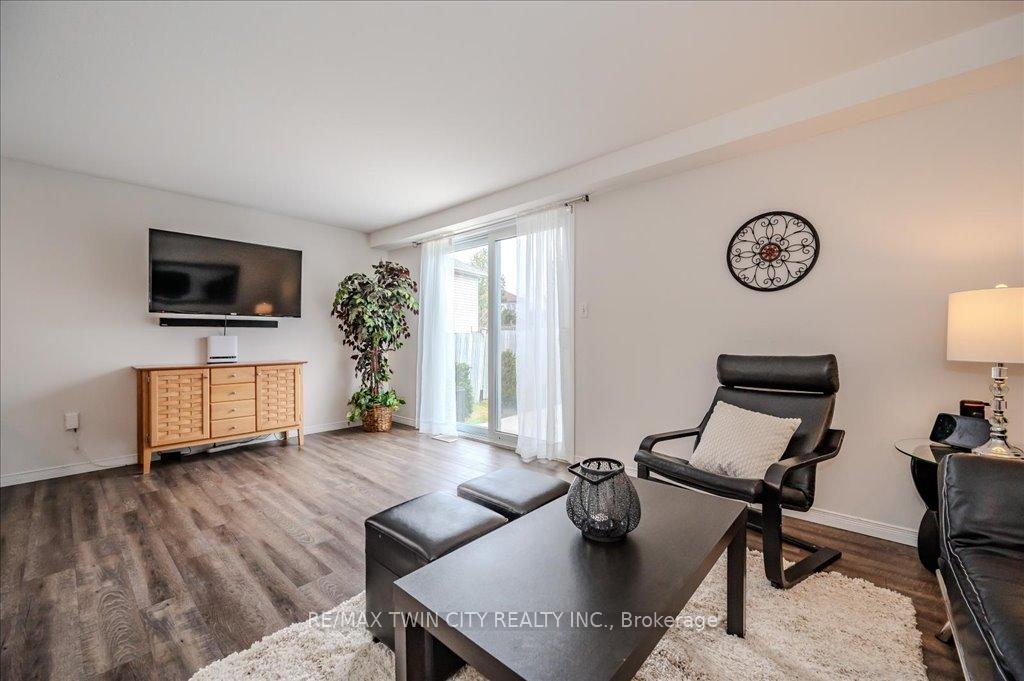 Photo 36 of 53 Hackberry Street, Kitchener — HOMEH