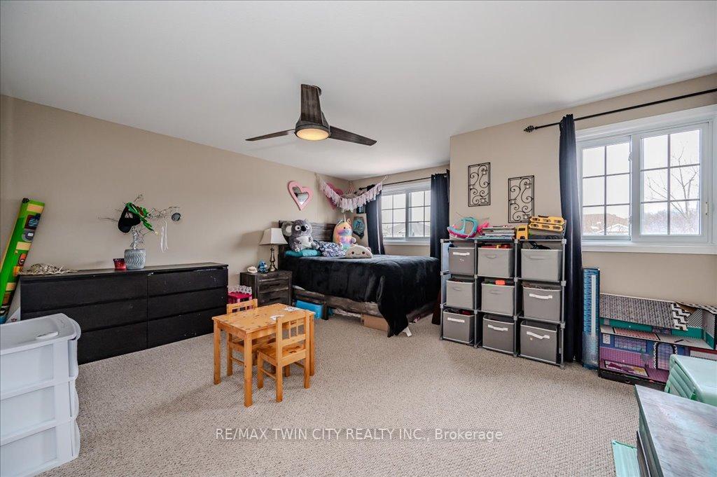 Photo 14 of 53 Hackberry Street, Kitchener — HOMEH