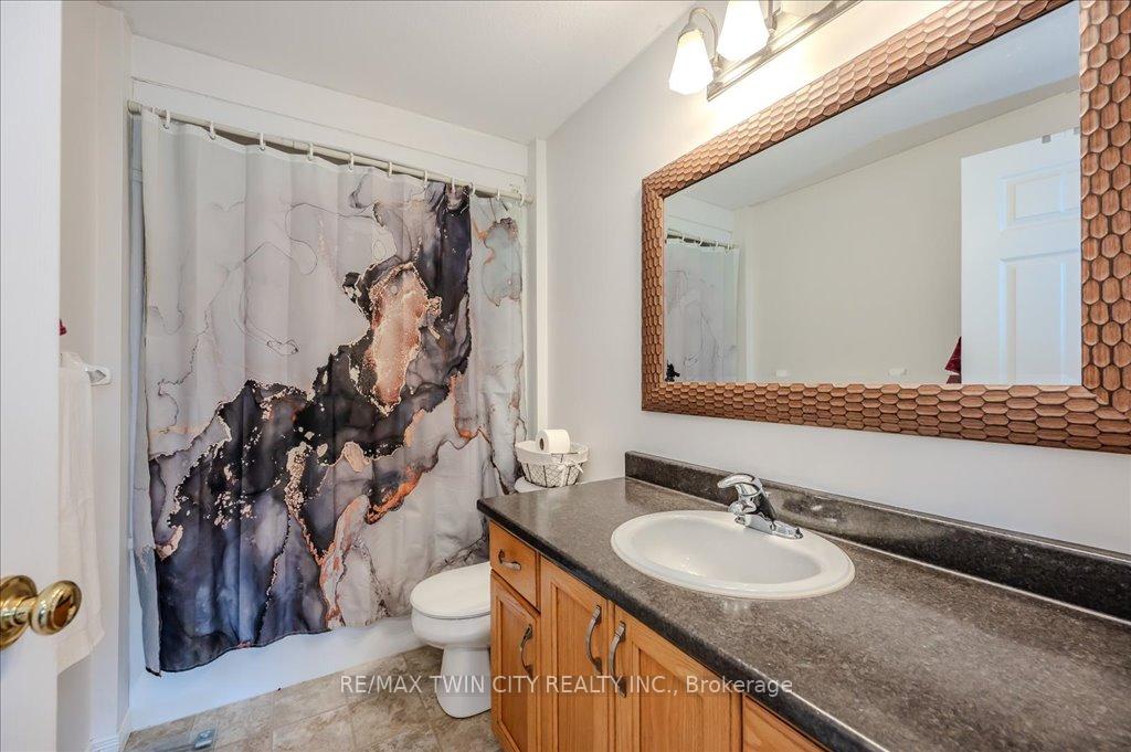 Photo 20 of 53 Hackberry Street, Kitchener — HOMEH