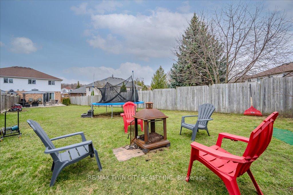 Photo 27 of 53 Hackberry Street, Kitchener — HOMEH