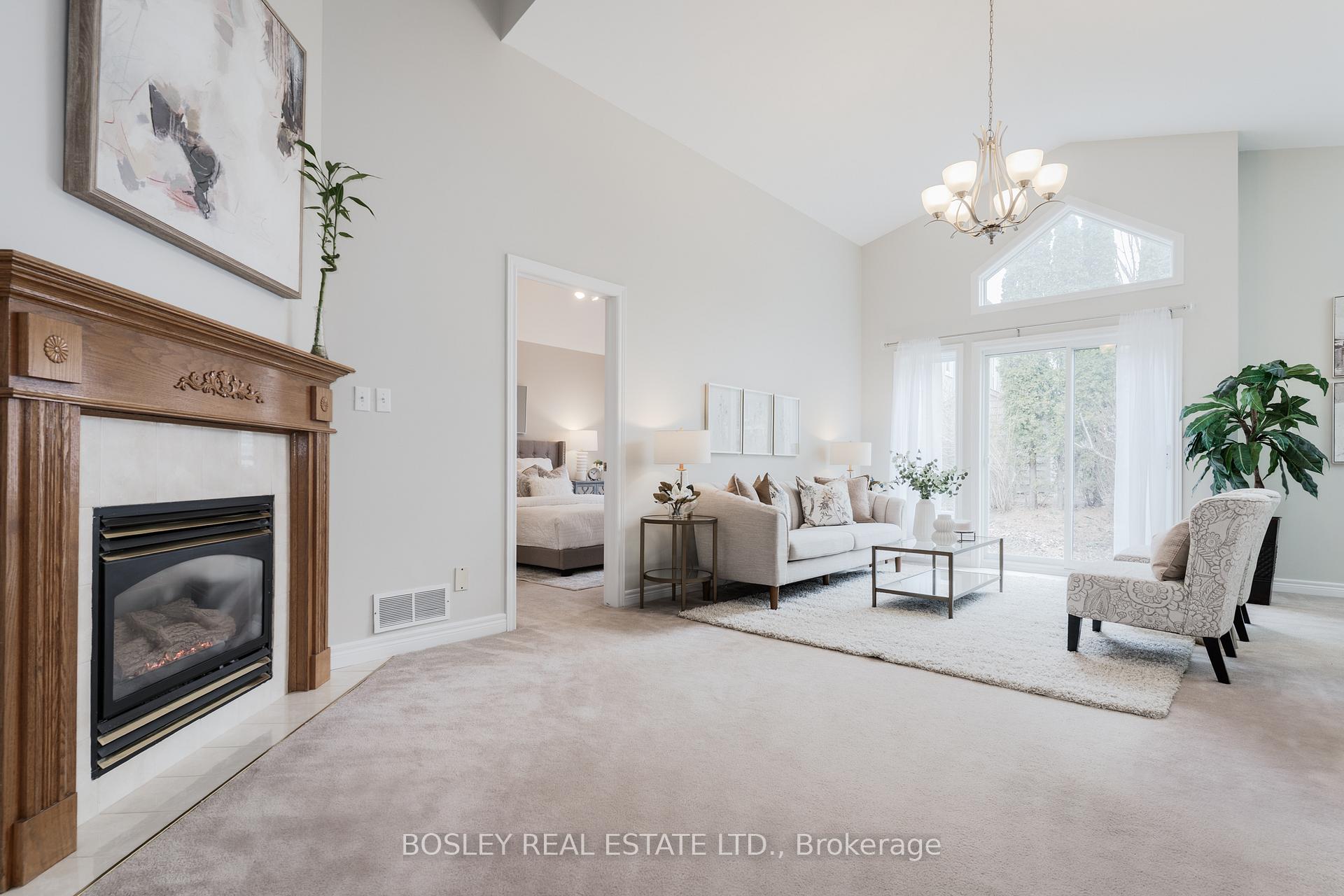 Photo 19 of 8 Silver Court, Hamilton, Waterdown — HOMEH