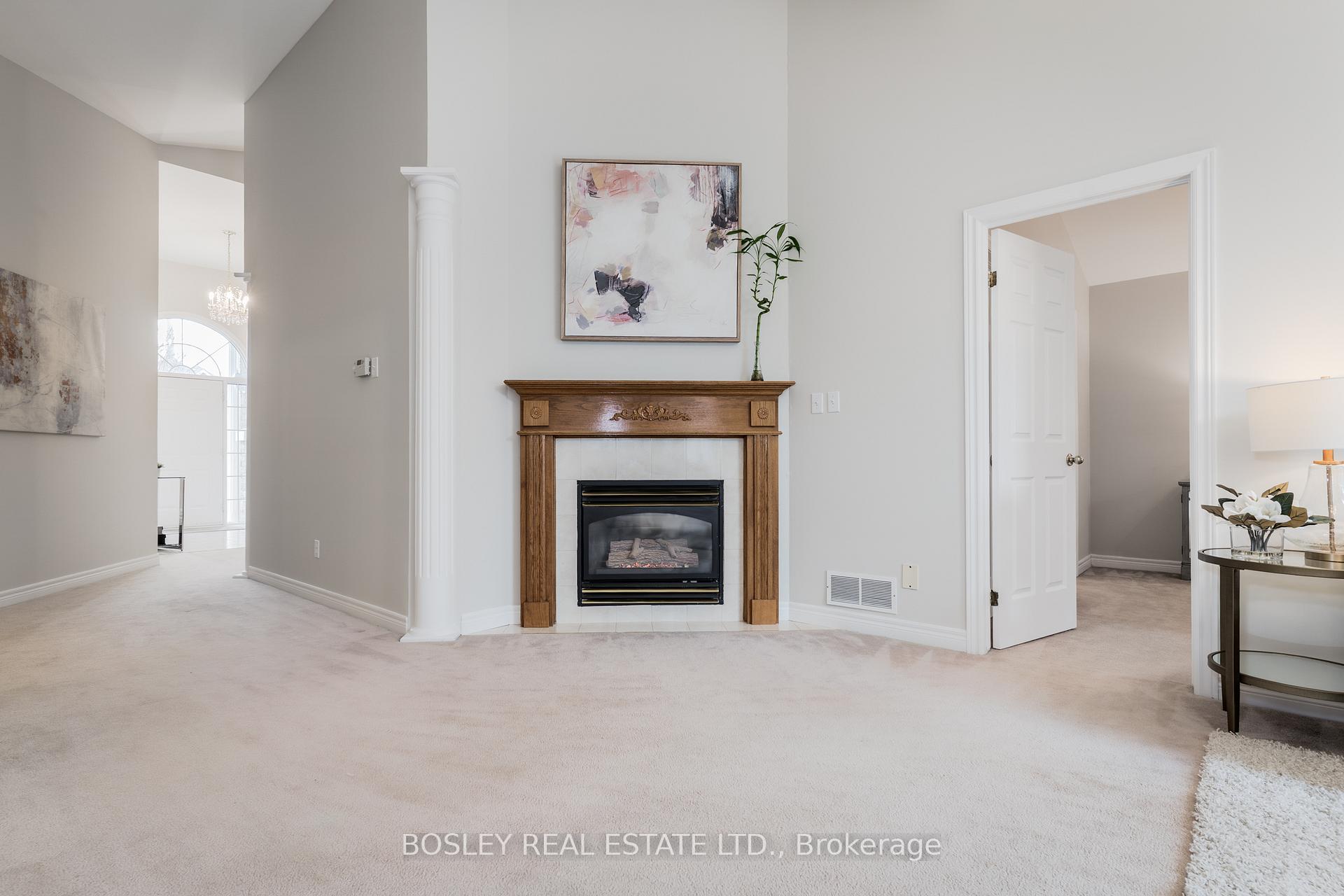 Photo 21 of 8 Silver Court, Hamilton, Waterdown — HOMEH