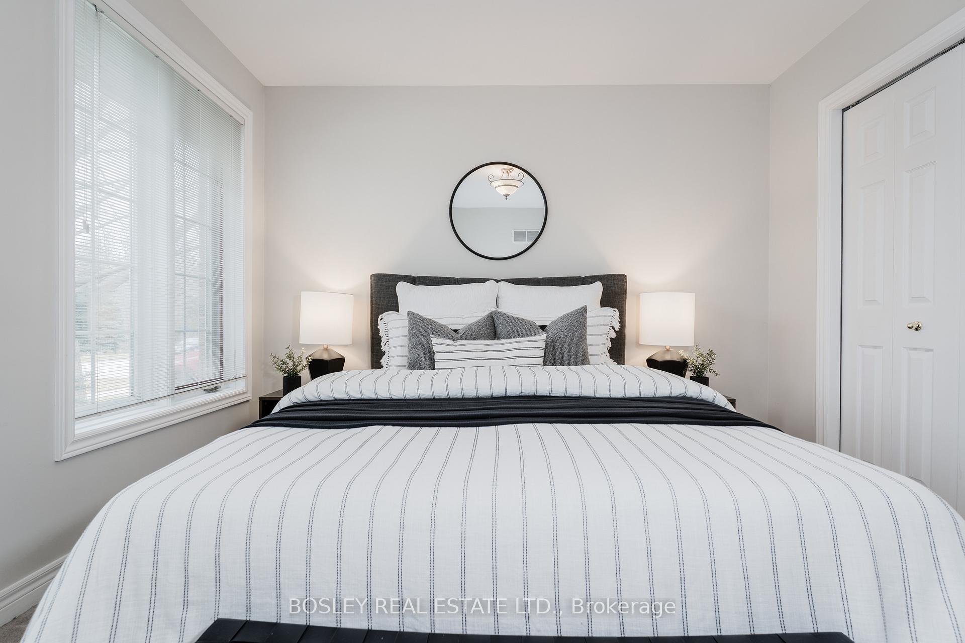 Photo 47 of 8 Silver Court, Hamilton, Waterdown — HOMEH