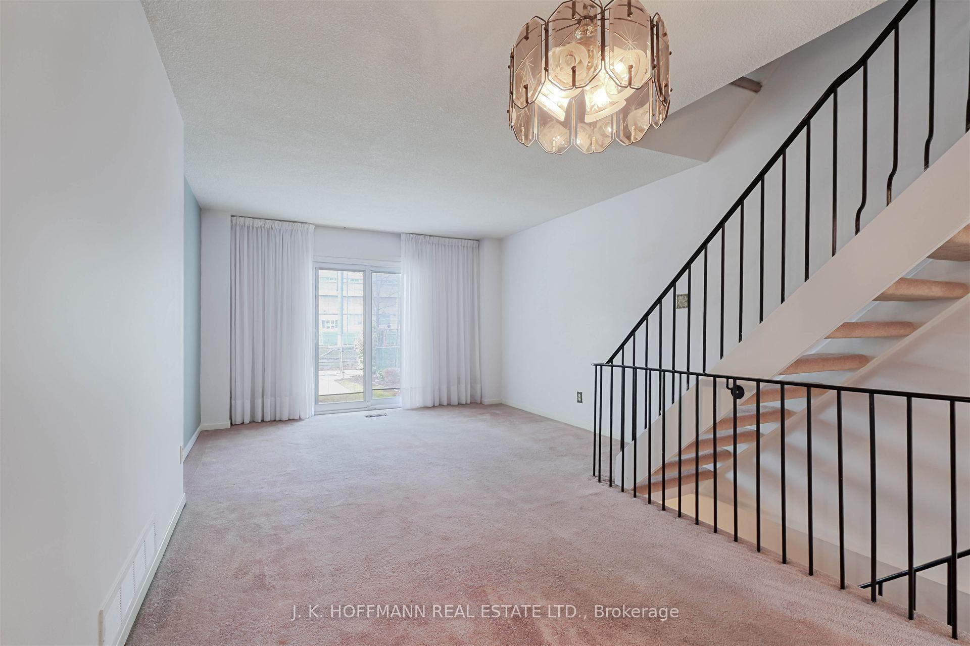 Photo 17 of 72 Torbrick Road, Toronto, Greenwood-Coxwell — HOMEH