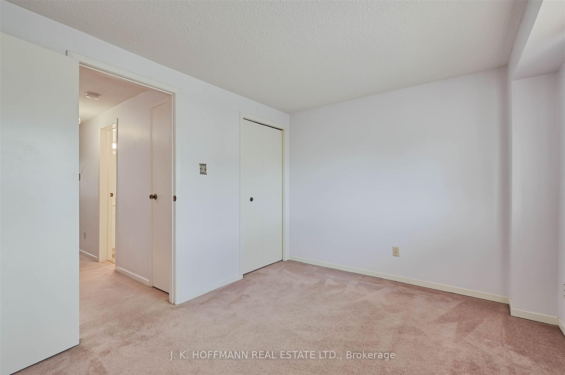 Photo 2 of 72 Torbrick Road, Toronto, Greenwood-Coxwell — HOMEH