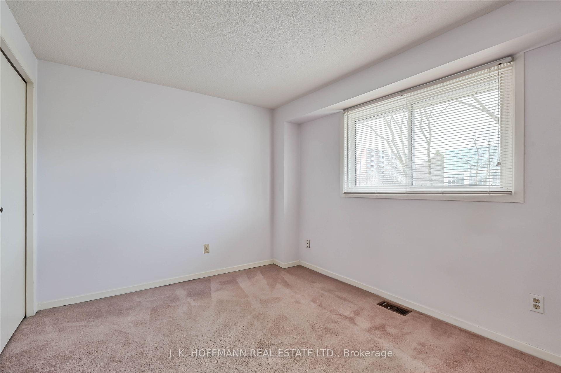 Photo 3 of 72 Torbrick Road, Toronto, Greenwood-Coxwell — HOMEH