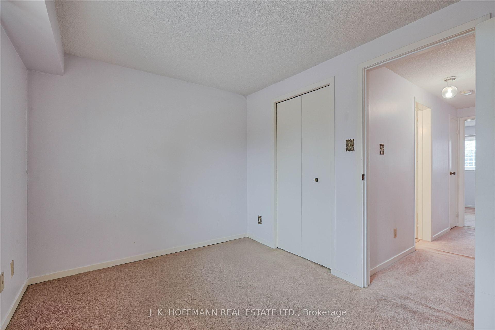 Photo 8 of 72 Torbrick Road, Toronto, Greenwood-Coxwell — HOMEH